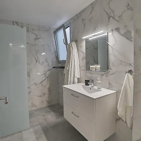 Malibu Canteras Nº 1 - Planta Baja - Ground Floor Apartment *